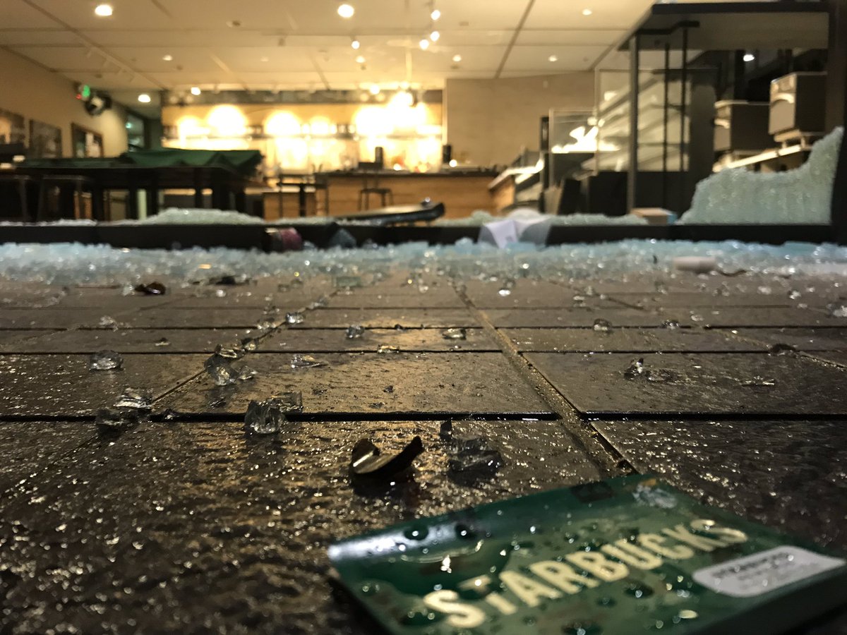 Employee of Standard Insurance says 41 windows on Portland office tower were broken, each costing $5,000 each:   Starbucks is leaving. They're gone. They're not gonna come back after this. we took our fences down thinking everything was quiet.