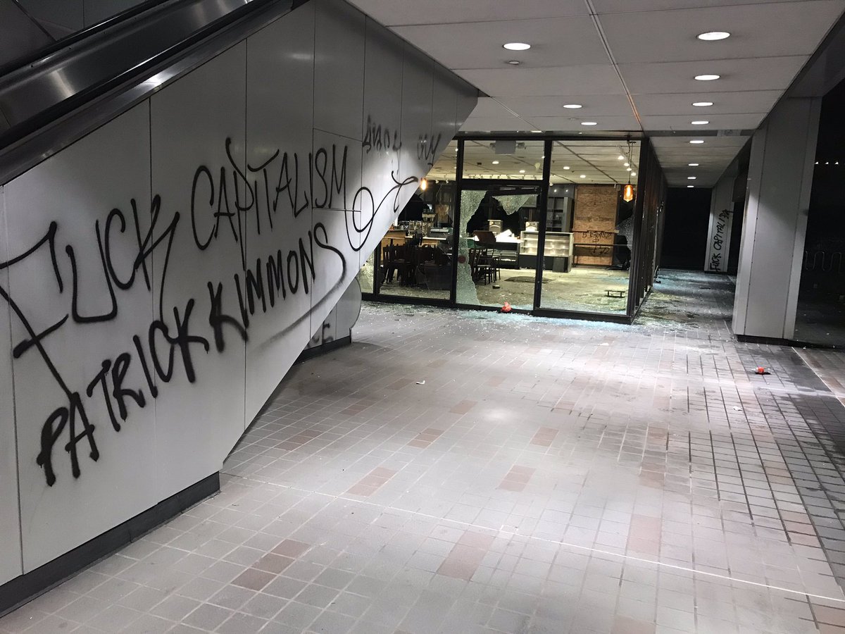 Employee of Standard Insurance says 41 windows on Portland office tower were broken, each costing $5,000 each:   Starbucks is leaving. They're gone. They're not gonna come back after this. we took our fences down thinking everything was quiet.