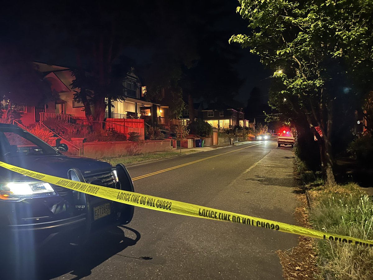 PPB on the scene of a fatal shooting in NE. One man is dead and a  person involved remained on the scene and is cooperating with police. Northeast 12th Avenue will be closed from Northeast Prescott Street to Northeast Going Street as they investigate.