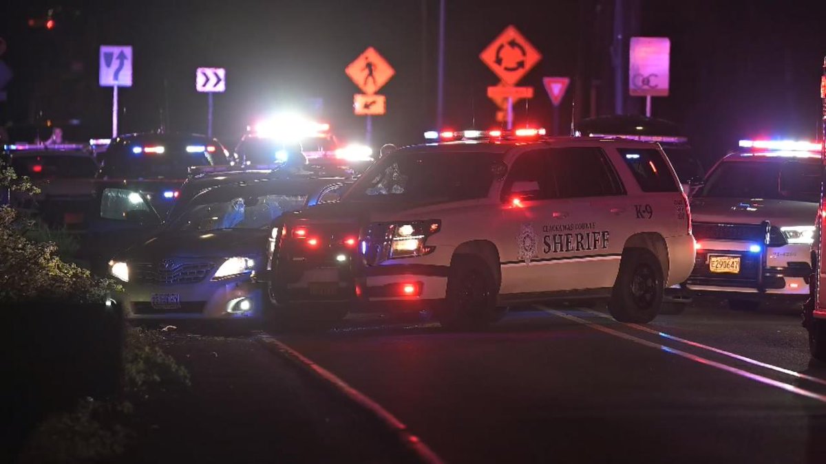 A man is dead after exchanging gunfire with @ClackCoSheriff deputies. Late Saturday night, officers chased the suspect after a shooting where a man was injured on SE 82nd Dr. He pointed out the suspect car as it fled the scene.