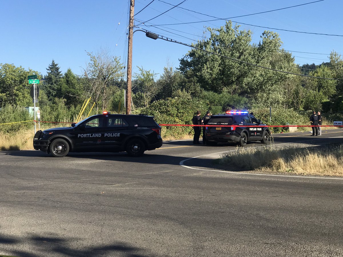 Woman shot and killed in Powellhurst-Gilbert neighborhood. Roads closed in area  Portland: the intersection of SE Harold and SE 111th is closed for an investigation. A shooting call was reported here.