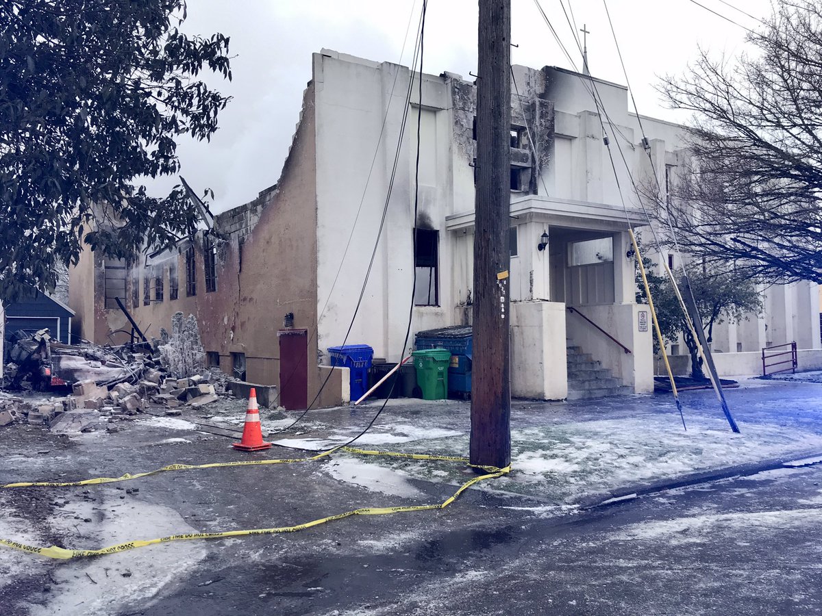 @PDXFire wrapping up after battling a 3-alarm fire overnight at Word and Spirit Church in NE Portland. Firefighters say two people reported trapped are missing.  Part of church collapsed, and home next door burned.