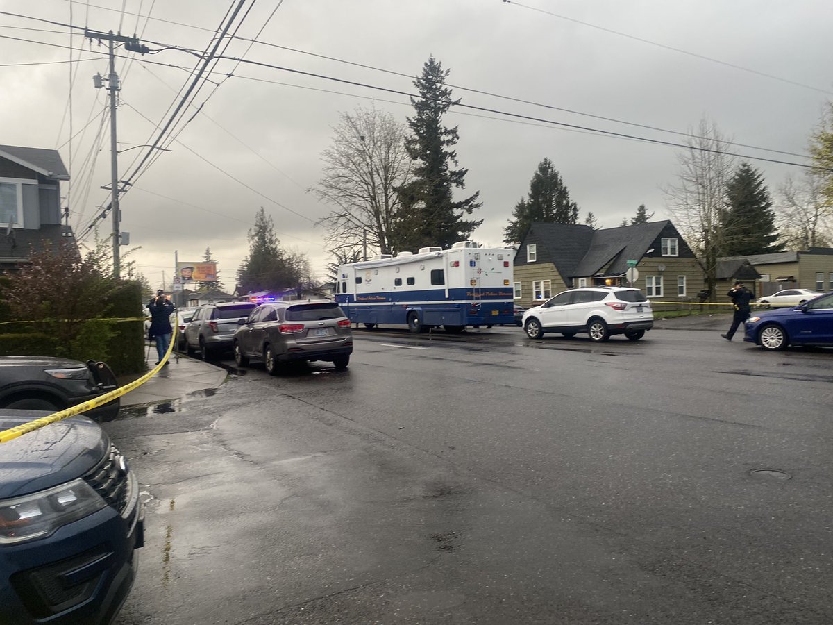 An adult man died from a gunshot wound in NE 93rd and Glisan. Portland police responded to reports of the shooting at around 4:30PM today. NE Glisan will be closed from NE 90th to 205