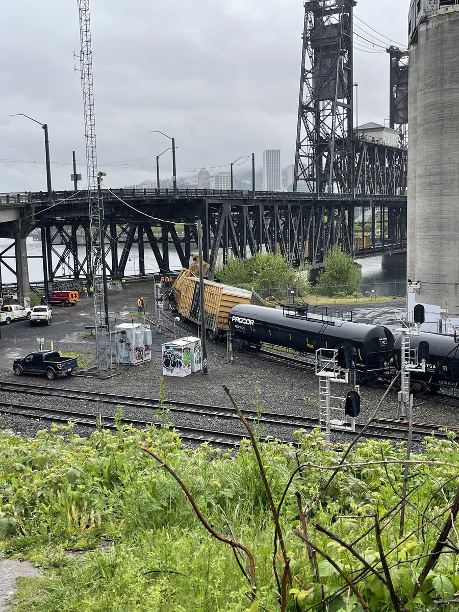 Six train cars were derailed on the east side of the Steel Bridge, according to Portland Fire and Rescue. Crews working to figure out if there are any hazardous materials on board. No injuries reported