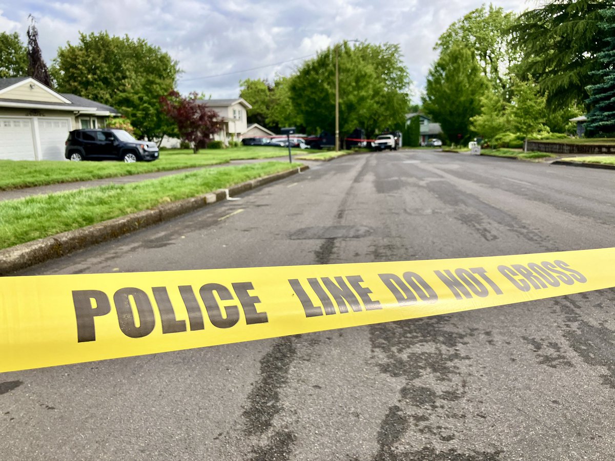 near NE 137th and Brazee where a man was shot and injured by @PortlandPolice as they were serving a search warrant.  The man transported to the hospital, no word on his condition.  