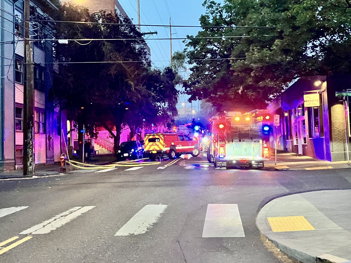 PDXFire currently on scene at NW 21st and  Kearney in Portland for a commercial fire.  Appears to be at the Serratto restaurant.  Firefighters cutting vents in the roof.  No reported injuries, NW 21st Ave BLOCKED for fire crews. 