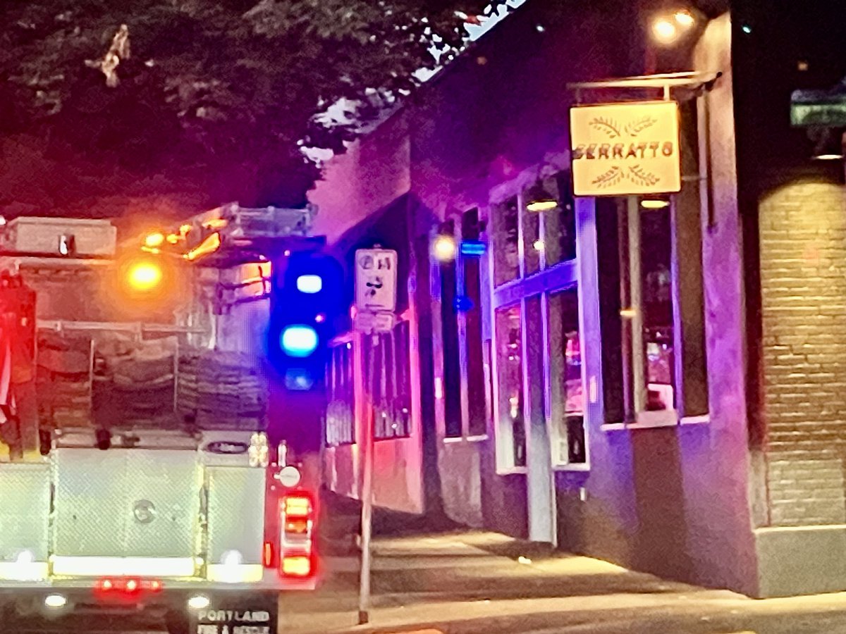 PDXFire currently on scene at NW 21st and  Kearney in Portland for a commercial fire.  Appears to be at the Serratto restaurant.  Firefighters cutting vents in the roof.  No reported injuries, NW 21st Ave BLOCKED for fire crews. 