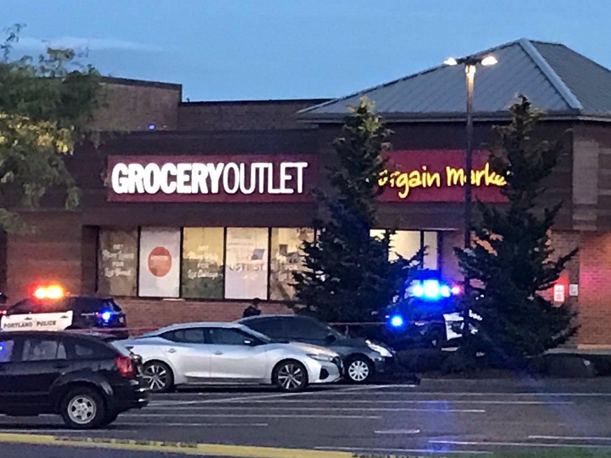 Portland: Large police presence in front of Grocery Outlet at Division and SE 122nd. Call came out as a shooting. The entire parking lot in front of the store is now closed for the investigation. 