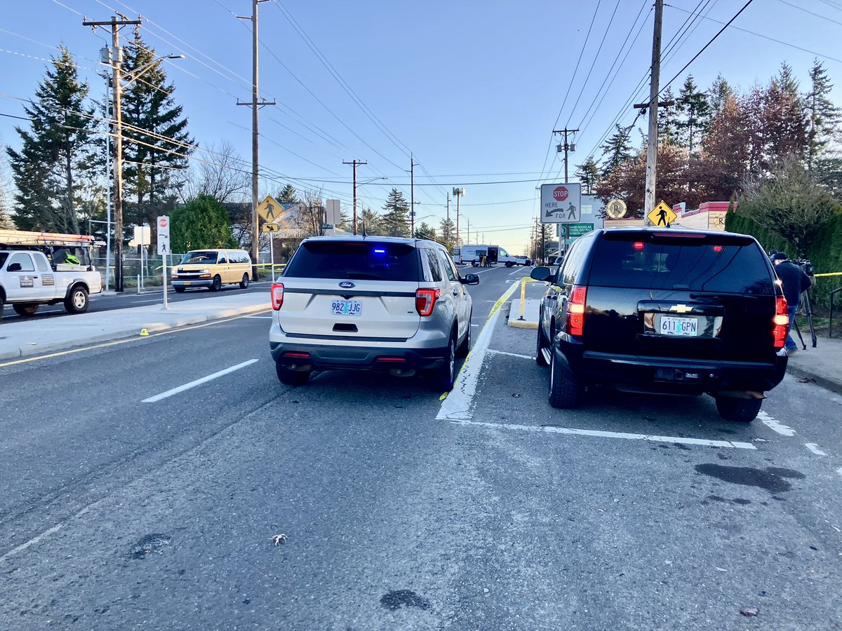 @PortlandPolice Major Crash Team is on scene at SE Division & SE 109th where a pedestrian has died after being hit by a car.  Driver stayed and is cooperating.  Eastbound Division closed, traffic detoured south 1 block.