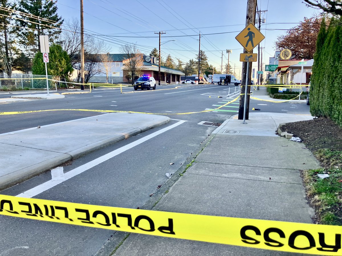 @PortlandPolice Major Crash Team is on scene at SE Division & SE 109th where a pedestrian has died after being hit by a car.  Driver stayed and is cooperating.  Eastbound Division closed, traffic detoured south 1 block.   