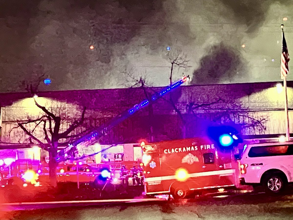 Clackamasfire working a 2-alarm fire at an industrial building off SE Jennifer St. in Clackamas near the Hwy 224 / 212 intersection.  Initial reports say batteries on fire in a warehouse, no injuries.