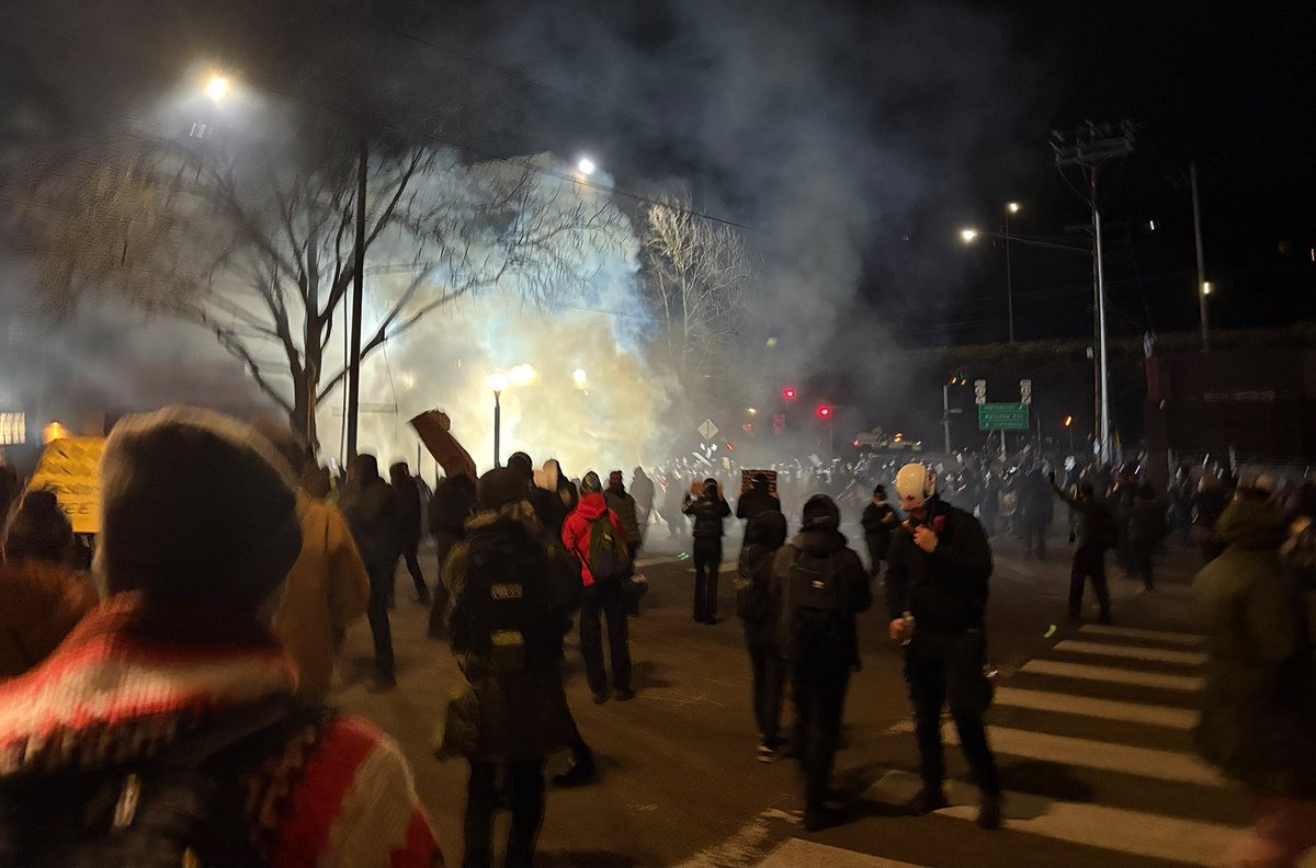 Portlanders protest ICE following 2nd deadly shooting in Minnesota