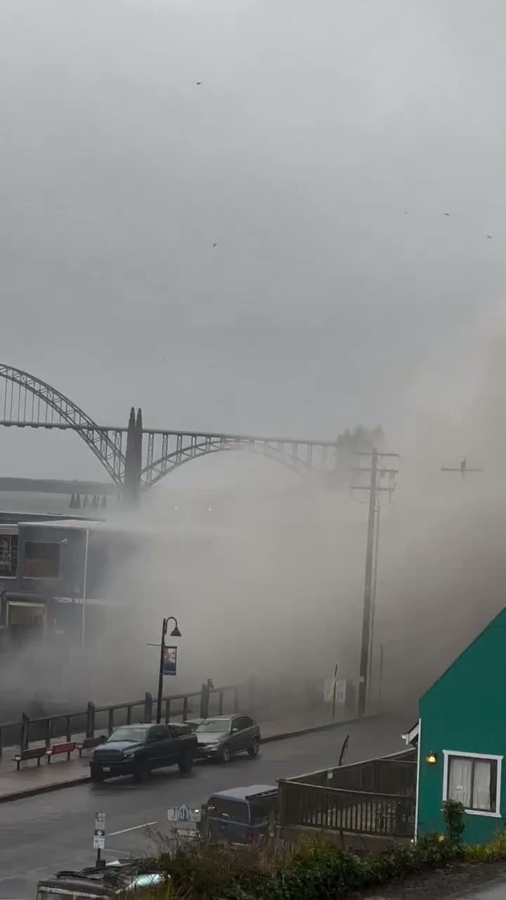 Ammonia tank explodes at seafood facility in Newport, Oregon. Area being evacuated